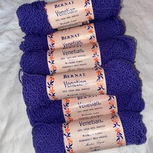 100% Virgin Worsted Wool Bernat Venetian Vintage Purple Yarn